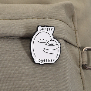 Better Together Hug Broche Esmalte Pins Figura de palo de dibujos animados Broches Insignia de solapa Regalo de joyería para mejores amigos al por mayor - Product Image 3