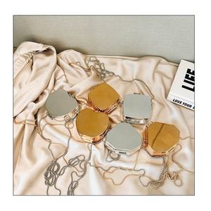 حقيبة يد نسائية أكريليك 2026 بسلسلة ذهبية، حقائب مربعة الشكل للحفلات والسهرات، تصميم على شكل قلب، حقيبة كتف صغيرة للنساء - Product Image 1