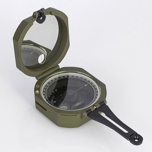 Nouveau compas magnétique haute précision en alliage de zinc, coffret cadeau pour passionnés d'aventure militaire et de plein air. - Product Image 1