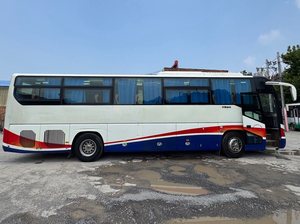 Autobús <span class=keywords><strong>de</strong></span> Turismo Diésel Usado para Pasajeros, Modelo 6119, Renovado a <span class=keywords><strong>Nivel</strong></span> <span class=keywords><strong>de</strong></span> Fábrica, con Volante a la Izquierda <span class=keywords><strong>y</strong></span> Transmisión Manual, Importado <span class=keywords><strong>de</strong></span> China - Product Image 5