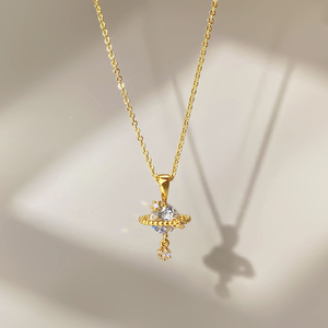 Collar con Colgante de Planeta Chapado en Oro, Diseño Lindo de Saturno con Circonita Transparente, Collar con Dije de Estrella Pequeña para Mujer, Uso Diario - Product Image 2