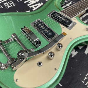 Guitarra Green <span class=keywords><strong>Deluxe</strong></span> Mark II Ventura Johney Ramne Mosrte con Diapasón de Palisandro, Pastillas HH y Barra de Trémolo Tun-A-Matic - Product Image 3