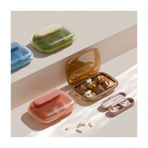 Nouvelle conception 2025 – Boîte de rangement portable transparente en plastique pour pilules, idéale pour les voyages - Product Image 1