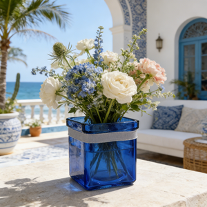 Vase en verre décoratif, mini pot carré <span class=keywords><strong>pour</strong></span> boutique de cadeaux, présentoir de vente au détail, café, hôtel, espace commercial, fournisseur en gros, design personnalisé - Product Image 1