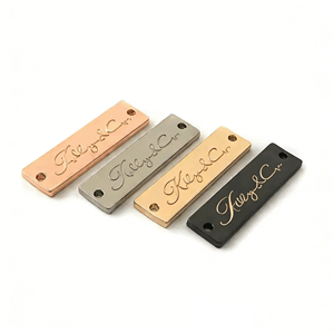 Etiquetas Personalizadas para Ropa, Parches con Logotipo Metálico, Etiquetas Colgantes <span class=keywords><strong>de</strong></span> Metal Dorado para Equipaje con Diseño Personalizado, Ecológicas - Product Image 1