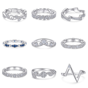 แหวนเงินแท้ S925 สไตล์ฮิปฮอปสำหรับเจ้าสาว ประดับเพชรทรงกลมคิวบิกเซอร์โคเนีย แหวนหมั้นแบบวงแหวนล้อมเพชร ดีไซน์หรูหรา เหมาะสำหรับงานแต่งงาน ของขวัญเครื่องประดับสำหรับงานปาร์ตี้ - Product Image 3