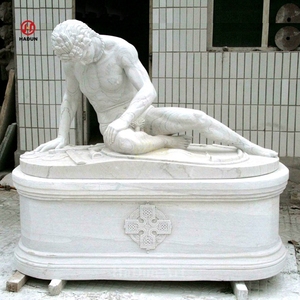 Escultura de Galia moribunda para hombres de mármol clásico de tamaño real a la venta - Product Image 2