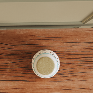 Tùy Chỉnh Handmade Nổi Dễ Thương Xương Và Chân In Sứ Con Chó Ăn Nhẹ Lưu Trữ Nhỏ Canister Gốm Pet Điều Trị Jar Với Nút Chai - Product Image 5