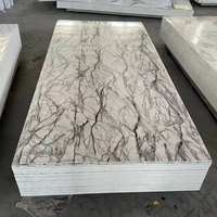 Vente chaude d'usine : Panneau mural PVC effet marbre doré 1220x2440mm, Panneau PVC UV effet marbre 3D pour la décoration intérieure
