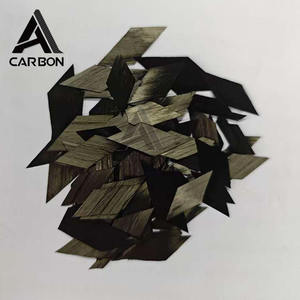 Ad alte prestazioni 6mm/10mm/15mm diamantati in fibra di carbonio quadrilatero tritati filamenti di carbonio estensibili fiocchi di carbonio per uso industriale - Product Image 1