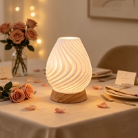 Lanterne en céramique translucide imprimée en 3D, motif spirale ondulée, avec base en bois, décoration lumineuse de luxe pour salon