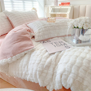 Ensemble de literie en fausse fourrure de <span class=keywords><strong>lapin</strong></span> Rex imitation luxe 4 pièces Housse de couette Couvre-lit Couvre-lit confortable Ensemble de draps plats pour l'hiver - Product Image 1