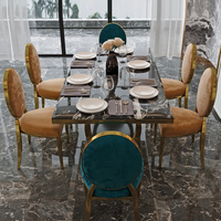 Ensemble table et chaises de salle à manger de style italien avec plateau en marbre et structure en acier inoxydable, table de salle à manger de style européen, nouveau modèle
