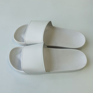 Ciabatte Estive Bianche di Alta Qualità, Scarpe Casual Antiscivolo Morbide da Donna per Esterni, <span class=keywords><strong>Sandali</strong></span> Piatti da Spiaggia di Design Economici - Product Image 2