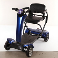 Scooter électrique moderne à 4 roues avec lumières LED, freins à disque et écran intelligent pour les voyages