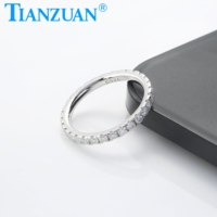 TIANZUAN 925 Ayar Gümüş Yüzük, 2mm Yuvarlak DEF Mozanit Ana Taşlı Moda Takı