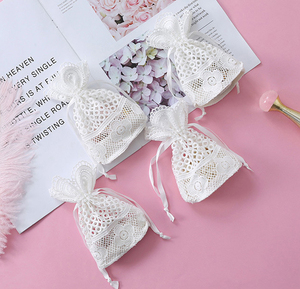 Sac d'emballage de cadeau de bonbons de fête de mariage sacs d'emballage cadeau en <span class=keywords><strong>dentelle</strong></span> blanche broderie à la main pochettes de faveur de Noël - Product Image 5