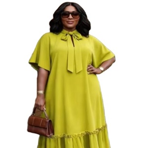 Abito lungo <span class=keywords><strong>estivo</strong></span> casual da donna taglie forti, giallo, scollo a V, in tessuto pettinato, vestibilità ampia, con orlo arricciato e <span class=keywords><strong>maniche</strong></span> corte - Product Image 1