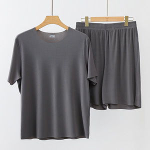 2026 nuovo KJ all'ingrosso set di <span class=keywords><strong>pigiami</strong></span> di seta di ghiaccio per coppia in pigiama da <span class=keywords><strong>uomo</strong></span> Plus Size morbido 2 pz indumenti da notte da donna - Product Image 5