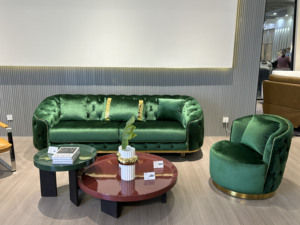 <span class=keywords><strong>Set</strong></span> di Divani Moderni in Velluto con Struttura in Acciaio Inossidabile Dorato per Soggiorno - Product Image 2