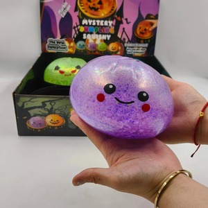 Juguete antiestrés de TPR con forma de dumpling de Halloween de 15 cm, con flash y <span class=keywords><strong>emoji</strong></span> de terror, lindo y divertido, ideal para fiestas - Product Image 3