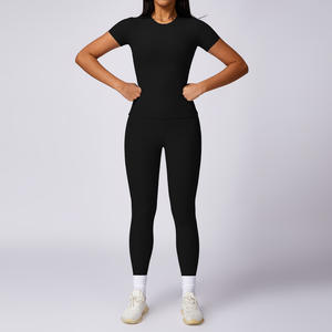 Комплект из 2 предметов TZ-8616-2: женский спортивный костюм для фитнеса, йоги и тренировок (футболка с коротким рукавом и леггинсы) - Product Image 4