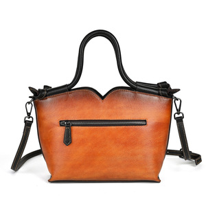 Sac à main Ando en cuir gaufré motif floral papillon pour femme, sac à bandoulière vintage en cuir de vachette avec poignée supérieure - Product Image 2