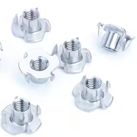 Tuerca en T DIN1624 de 4 Puntas M4 M6, Tuerca de Inserción de Cuatro Garras de Acero Galvanizado con Recubrimiento de Zinc, Clase 4.8, para Muebles y Carpintería