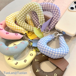 Bolso de Mano en Forma de C, Hecho a Mano, con Letras Bordadas y Diseño a Cuadros en Contraste de Color, Estilo Coreano, Popular en Internet - Product Image 2