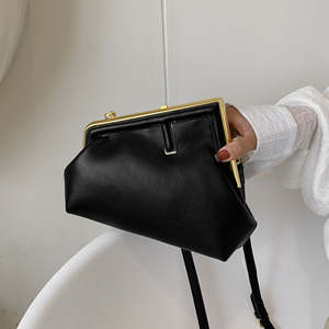 Bolso de axila estilo retro europeo y americano para mujer, nuevo bolso cruzado cerrado a la moda - Product Image 1