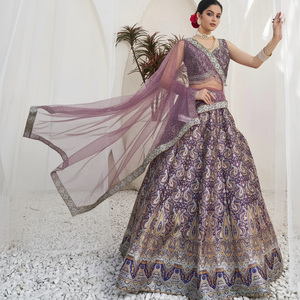 Nouveau concepteur Lehenga Choli en soie pour femmes en couleur de vin violet Occasion de fête Fournisseur de vêtements ethniques d'Inde - Product Image 1