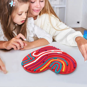 Jouet sensoriel personnalisable en forme de cœur en silicone de qualité alimentaire, 12 cordes, casse-tête, anti-stress pour enfants et adultes, 10*12,5 cm - Product Image 2