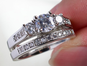 Valentine's Gift Luxury Full Zircon Heart Diamond <b>Couple</b> <b>Rings</b> for Women Men Wedding Engagement <b>Ring</b> Jewelry - Product Image 4