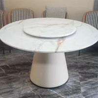 Ensemble de table à manger moderne de luxe avec plateau rond en marbre et chaises confortables pour la maison ou le bureau