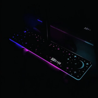 Ensemble de douche intelligent avec affichage numérique, finition chromée, jets pluie et modes de massage doux, commande par touches piano, lumière d'ambiance LED et affichage de la température