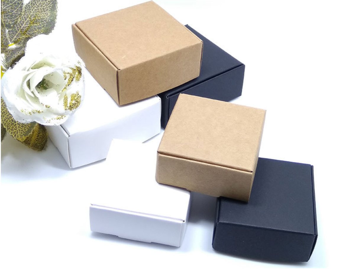 Mutli-caja de embalaje de joyería para dulces, calcetín kraft blanco y negro, caja de regalo pequeña, caja de papel kraft