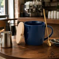 Mug en céramique bleu marine de luxe de 12 oz avec couvercle en bambou et cuillère dorée, élégant ensemble de tasses à café pour la maison et le bureau, idée cadeau haut de gamme