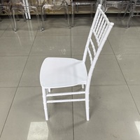 Ventes chaudes en gros, chaises Chiavari en plastique PP blanc empilables de haute qualité