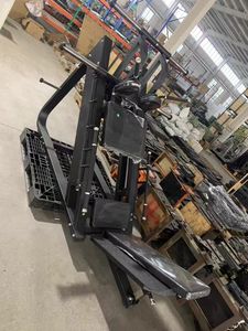 เครื่องออกกำลังกายแบบรวมฟังก์ชั่น Leg Press และ Hack Squat สำหรับบริหารกล้ามเนื้อขาส่วนล่าง เหมาะสำหรับฟิตเนสคลับและสถานที่ฝึกซ้อม - Product Image 4