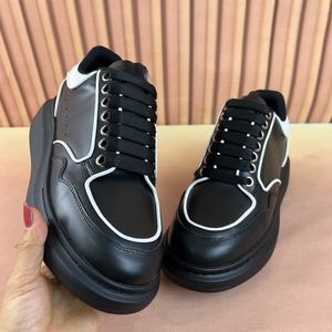 Chaussures décontractées de luxe vintage de haute qualité avec semelle épaisse et amortie, style tendance printemps 2026 pour hommes et femmes - Product Image 4