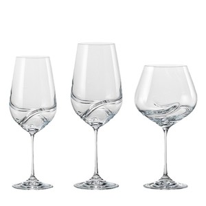 Czech Imported Lead-Free Crystal Red Wine Glass 301-400ml Engraved Stemmed Glass For Home Wedding Use - Product Image 2