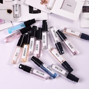 Muestra de Perfume en Tarjeta de 3 ml, Aroma Floral Frutal Ligero y Duradero, Fragancia de Flor de Azahar para Hombre y Mujer, Versión <span class=keywords><strong>Q</strong></span>, Venta al por Mayor Transfronteriza - Product Image 3