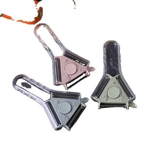 Pelapatate, Affettatrice e Trituratore 3-in-1 in ABS per Frutta e Verdura, Rotante ed Economico per la <span class=keywords><strong>Cucina</strong></span> - Product Image 6