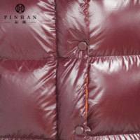 Nouvelle conception OEM de vestes bouffantes courtes à bulles rouges manteau de duvet chaud et imperméable pour les femmes vestes d'hiver bouffantes