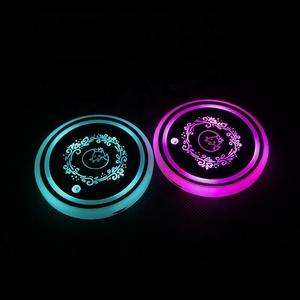 <span class=keywords><strong>Posavasos</strong></span> con Luz Ambiental LED RGB de 7 Colores para Portavasos de Auto, Alimentado por USB, 6.8CM, 28g - Product Image 4