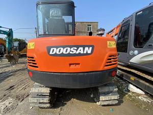 Oferta Especial: Excavadora Hidráulica Doosan DH60-7 Modelo 2023 de Alta Calidad, 6 Toneladas, Pocas Horas de Uso, de Segunda Mano, con Caja de Cambios, Bomba, Rodamientos y Motor - Product Image 4
