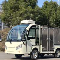 Véhicule de livraison réfrigéré électrique, fourgonnette de transport frigorifique fermée, mini-camion pour le transport de produits frais, service logistique alimentaire