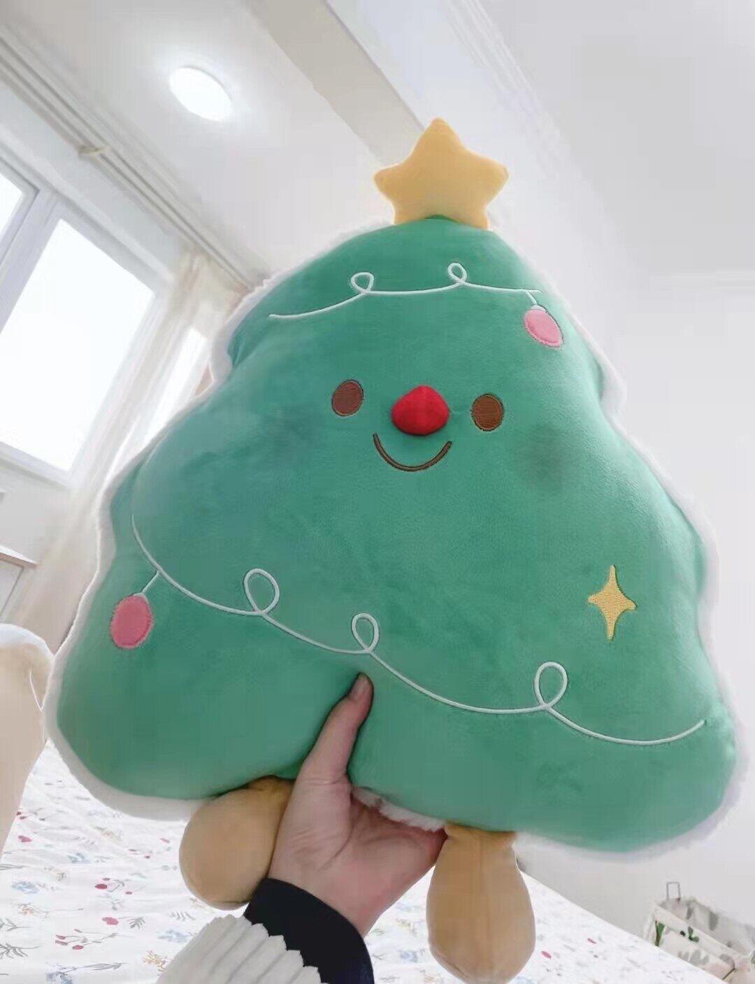 smile Christmas tree