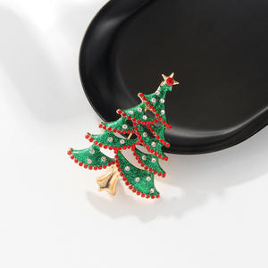 Новогодняя модная брошь на елку - Product Image 2