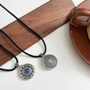 Collier unisexe Kaiming en argent sterling 925, motif Fu émaillé rétro ajouré, avec cordon tressé noir, chaîne de pull - Product Image 4